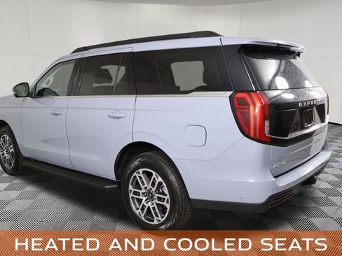 Used 2025 Ford Expedition Active AWD/4WD image 10