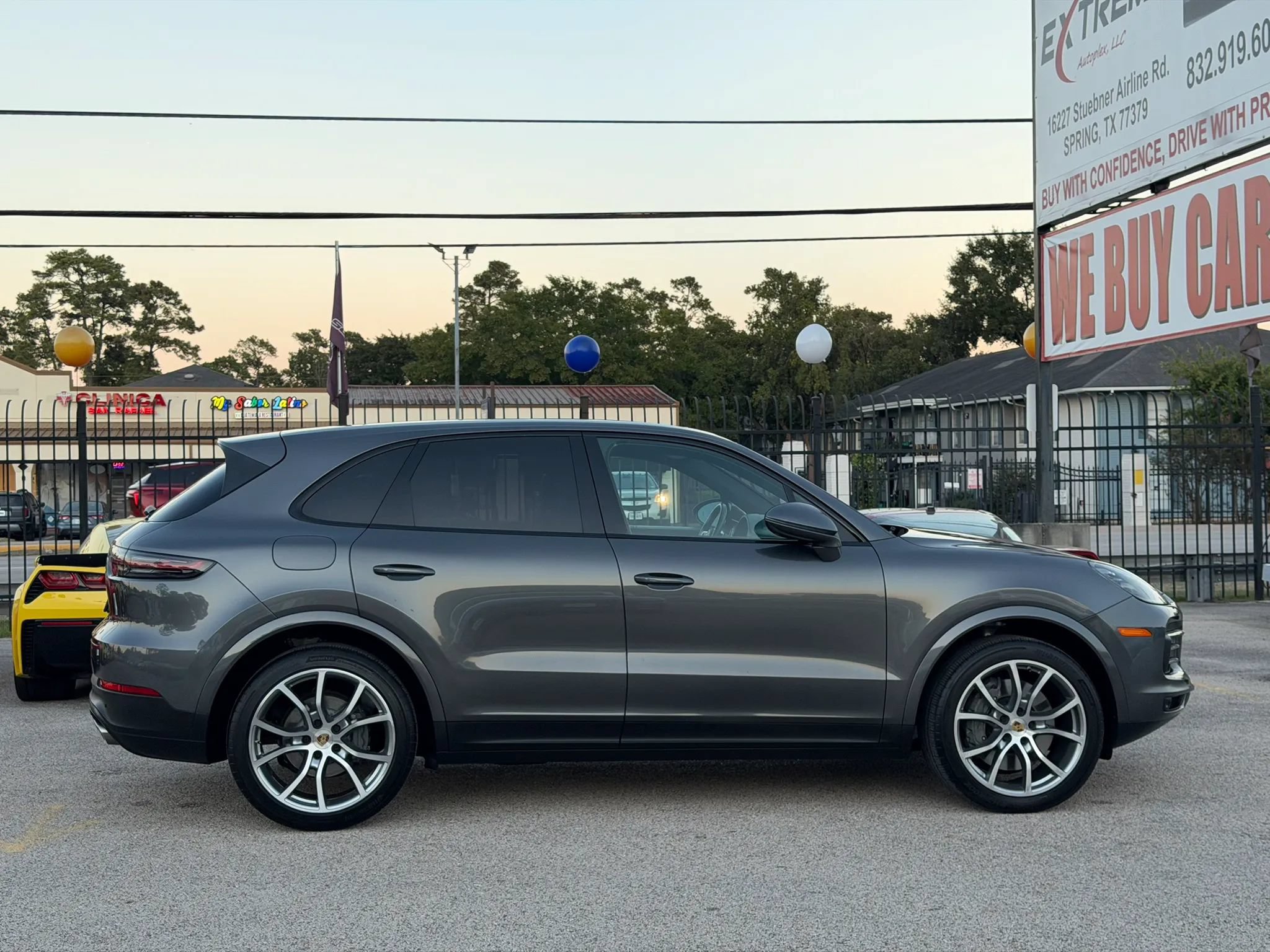 Used 2019 Porsche Cayenne S AWD/4WD image 11