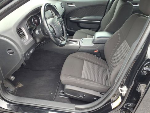 Used 2023 Dodge Charger SXT RWD image 11