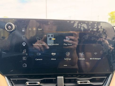 Used 2025 Chevrolet Equinox ACTIV AWD/4WD image 28