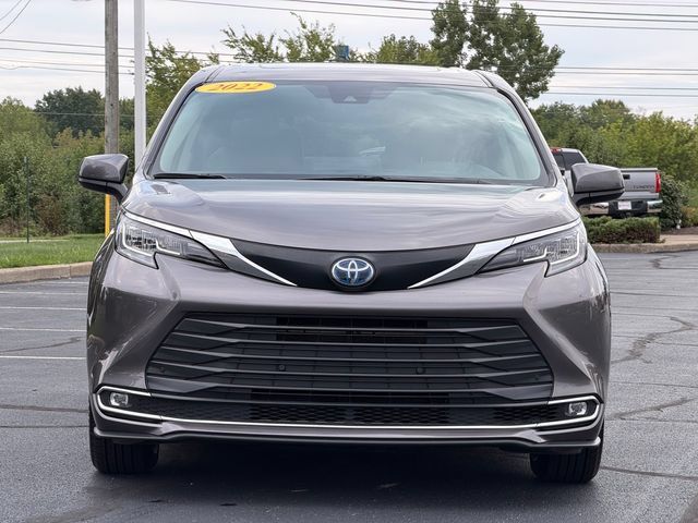 Certified 2022 Toyota Sienna XLE FWD image 9