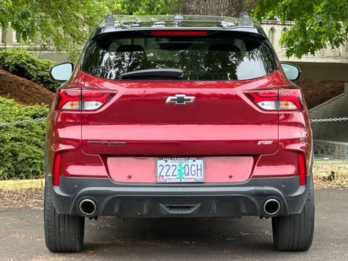 Used 2022 Chevrolet TrailBlazer RS w/ Sun and Liftgate Package FWD image 7