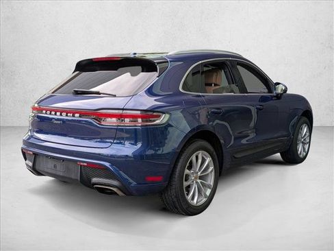 Used 2023 Porsche Macan AWD/4WD image 5