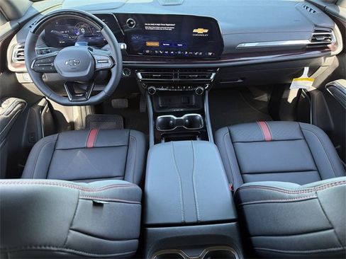 New 2026 Chevrolet Traverse RS image 11