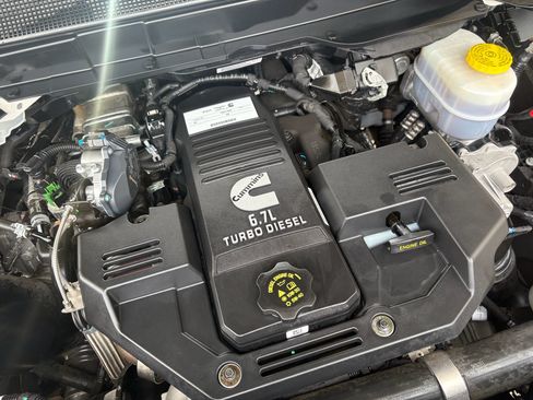 Used 2023 RAM 2500 Laramie AWD/4WD image 37