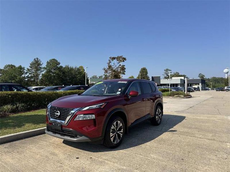 Certified 2023 Nissan Rogue SV image 1
