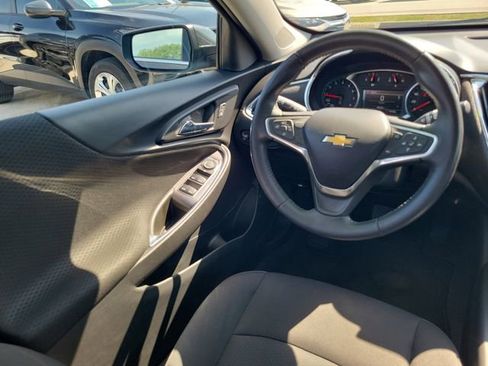 Used 2018 Chevrolet Malibu LT FWD image 13
