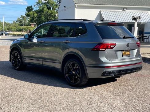 Used 2023 Volkswagen Tiguan SE R-Line FWD image 27