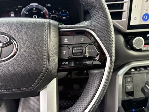 Used 2025 Toyota Sequoia Platinum image 35