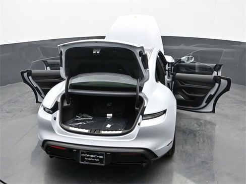 New 2025 Porsche Taycan GTS image 33