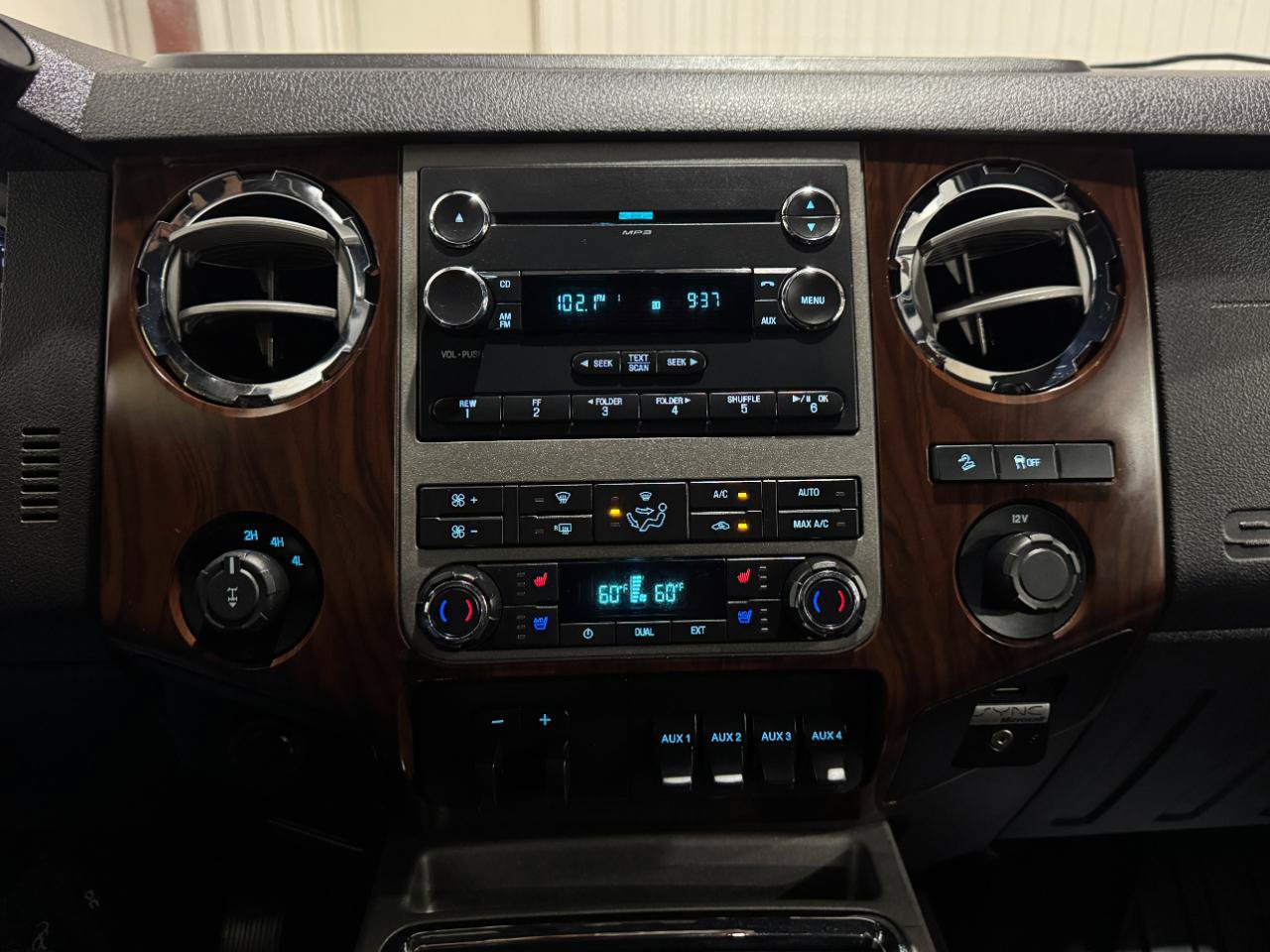 Used 2012 Ford F250 Lariat w/ Chrome Pkg AWD/4WD image 27