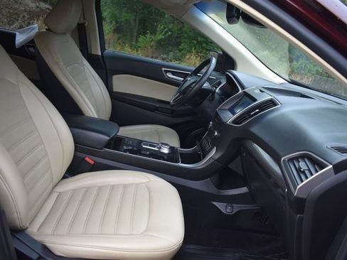 Used 2020 Ford Edge SEL w/ Convenience Package FWD image 12