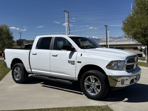 Used 2019 RAM 1500 Big Horn image 7