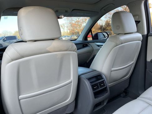 Used 2020 Cadillac XT5 Premium Luxury image 20