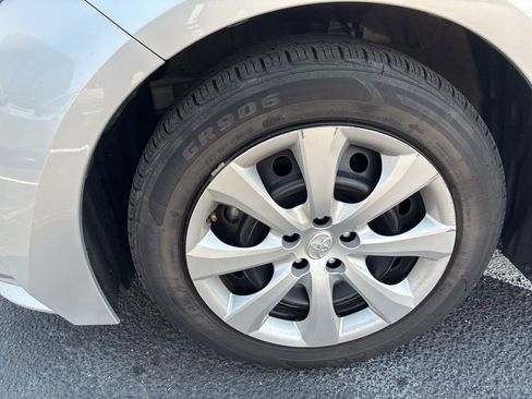 Used 2024 Toyota Corolla LE image 10