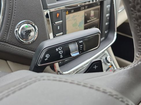 Used 2017 Lincoln Continental Reserve FWD image 27