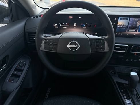 New 2026 Nissan Sentra SV w/ SV Convenience Package FWD image 27
