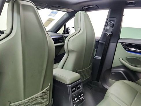 Used 2025 Porsche Macan 4S Electric image 30