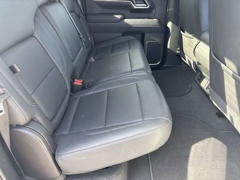 Used 2025 GMC Sierra 1500 SLT image 27