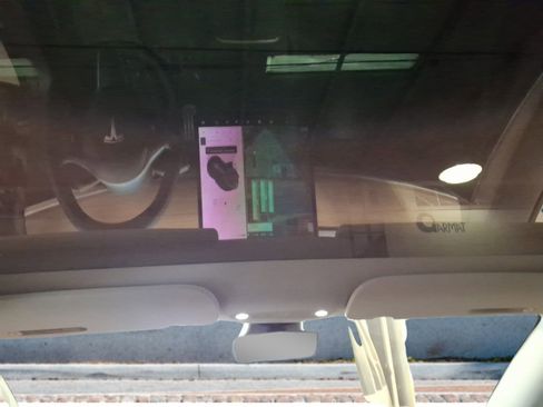 Used 2023 Tesla Model 3 Performance image 4