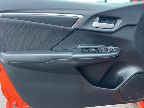 Used 2018 Honda Fit Sport image 10