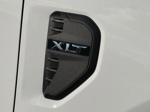 New 2025 Ford Ranger XLT w/ FX4 Off-Road Package image 36