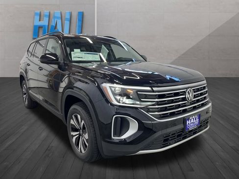 New 2026 Volkswagen Atlas SE image 7