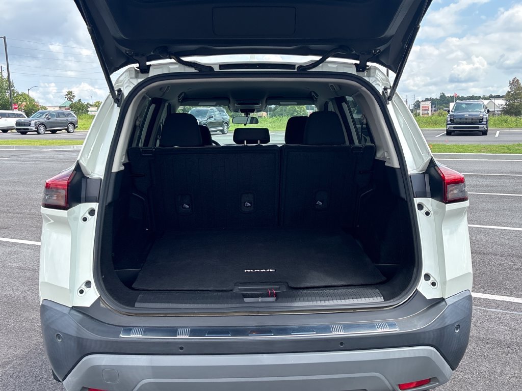 Used 2023 Nissan Rogue SV FWD image 21