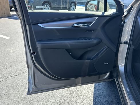 Used 2022 Cadillac XT6 Luxury image 10