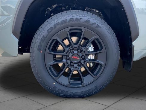 New 2026 Toyota Tundra Limited AWD/4WD image 11