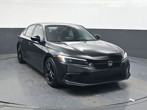 Used 2024 Honda Civic Sport image 2