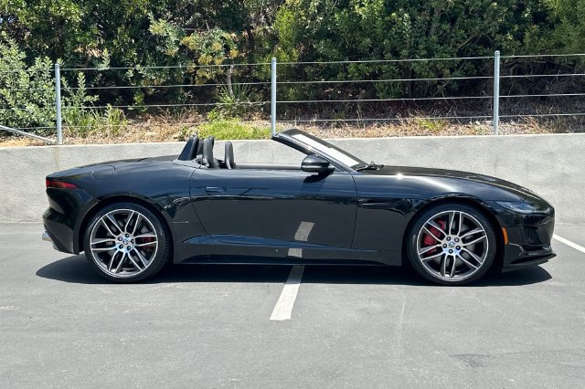 Used 2024 Jaguar F-TYPE R-Dynamic RWD image 6