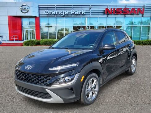 Used 2023 Hyundai Kona SEL image 4