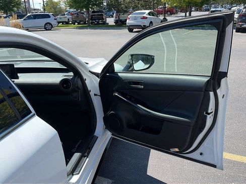 Used 2024 Lexus IS 300 F Sport AWD/4WD image 4