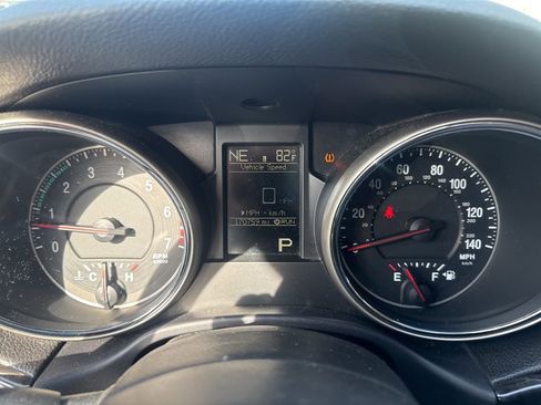 Used 2011 Jeep Grand Cherokee Laredo image 9