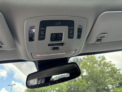 New 2025 Toyota Sienna XLE image 22