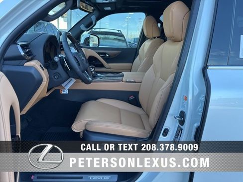 New 2026 Lexus LX 600 4WD w/ Luxury Package image 27