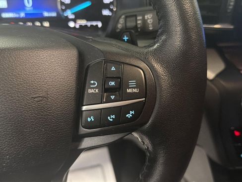 Used 2020 Ford Explorer XLT w/ Equipment Group 202A image 21