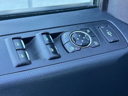 Used 2022 Ford F250 Lariat w/ Lariat Value Package image 12