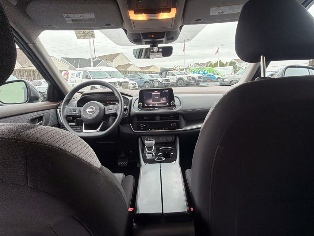 Used 2023 Nissan Rogue SV AWD/4WD image 26