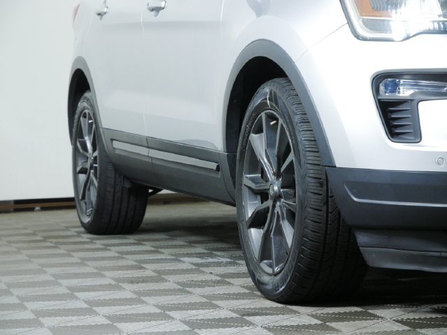 Certified 2018 Ford Explorer XLT w/ Equipment Group 202A FWD image 2