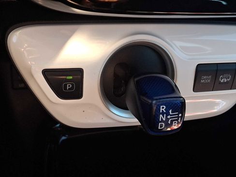 Certified 2018 Toyota Prius Prime Plus image 17