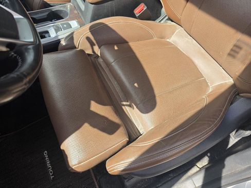 Used 2020 Subaru Ascent Touring AWD/4WD image 11