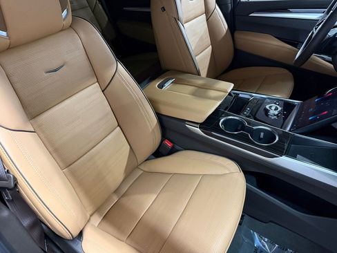 Certified 2026 Cadillac Escalade Luxury image 57