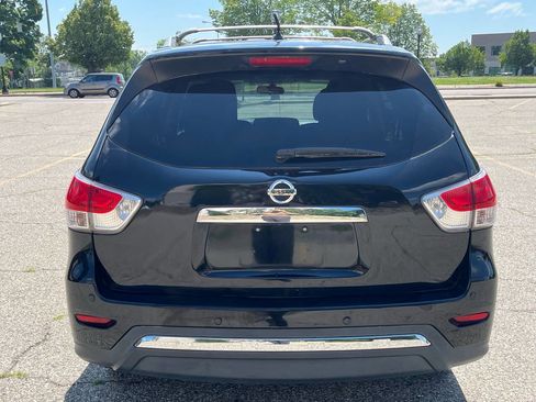 Used 2013 Nissan Pathfinder SV w/ Cargo Pkg image 10