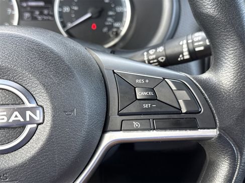 Used 2022 Nissan Kicks S image 19