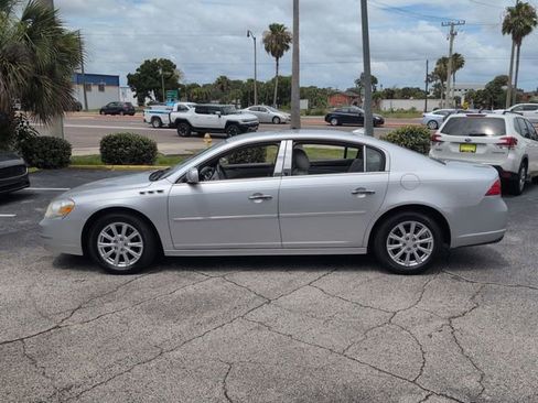 Used 2011 Buick Lucerne CXL w/ Driver Confidence Package FWD image 8