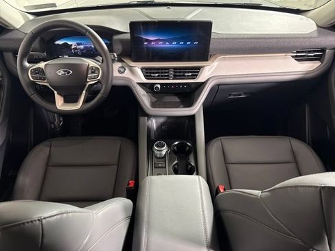 New 2026 Ford Explorer Active AWD/4WD image 17