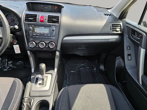 Used 2015 Subaru Forester 2.5i Premium AWD/4WD image 3