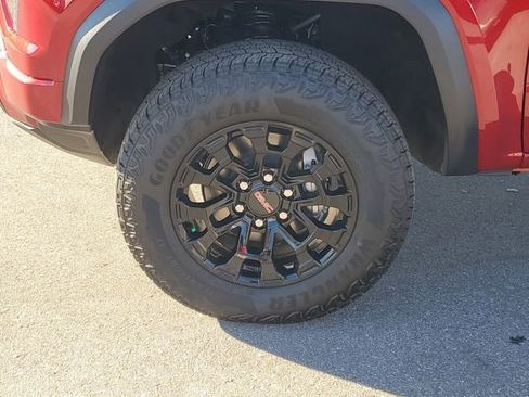 New 2026 GMC Canyon Elevation w/ Convenience Package image 30